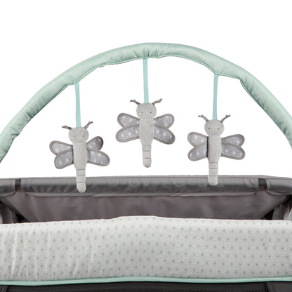 Willow Rocking Baby Play Yard with Full Size Bassinet, Stardust